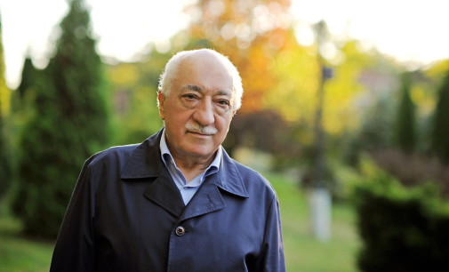 Fethullah Gülen: Ameaça, Filantropo ou Ambos?