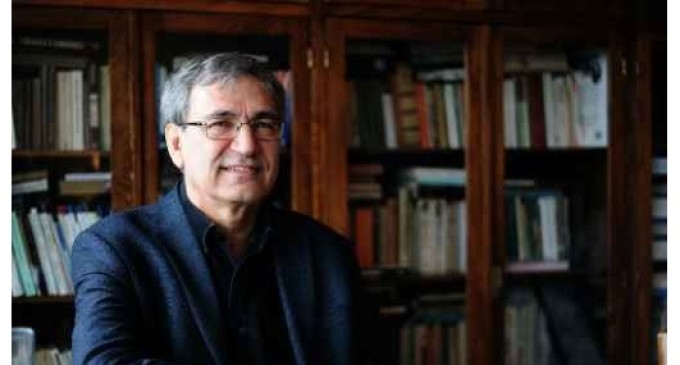 Escritor turco Orhan Pamuk teme guerra civil na Turquia