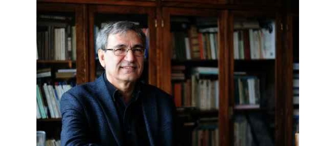 Escritor turco Orhan Pamuk teme guerra civil na Turquia