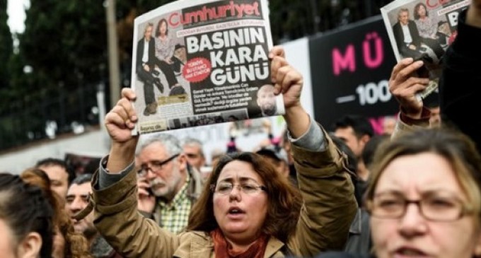 Jornalista, profissão de risco na Turquia