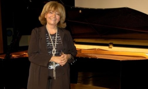Pianista turca Idil Biret em São Paulo