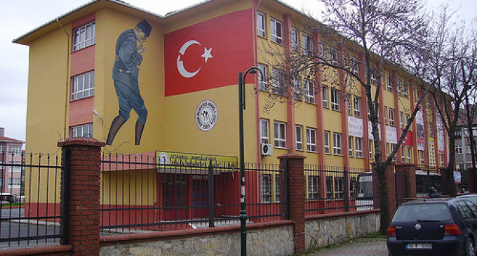 O fechamento das escolas turcas é impossível; a demanda está crescendo