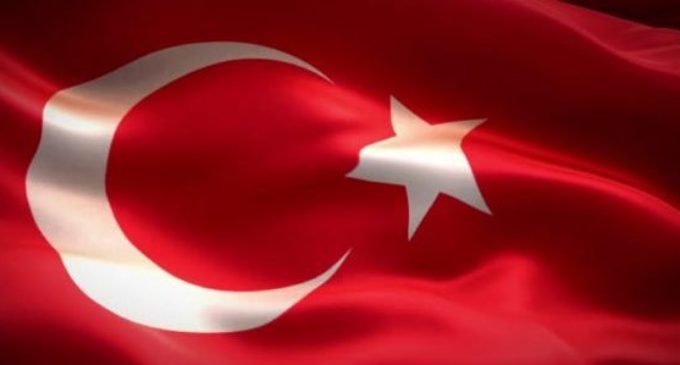 UE e Estados Unidos pedem à Turquia respeito ao estado de direito