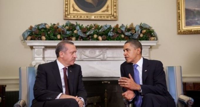 Obama preocupado com o rumo da Turquia