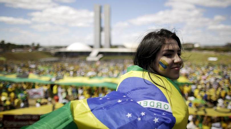 protestos-contra-o-governo-brasilia-brasil