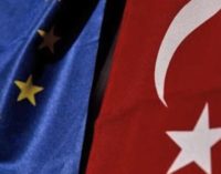 Isenção de vistos para turcos ‘não está fechada’
