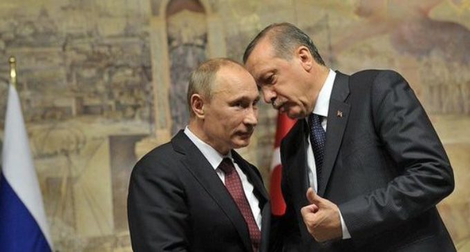Erdogan acusa Rússia de armar militantes do PKK