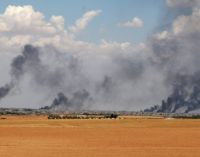 Forças bloqueiam na Síria rota do EI à Turquia