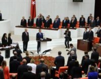 Turquia elimina imunidade parlamentar