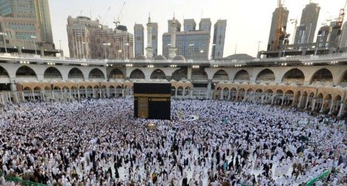 Início do Ramadã é ofuscado por conflitos no Oriente Médio
