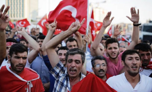 As turbas islamistas de Erdogan sabem que sua hora finalmente chegou