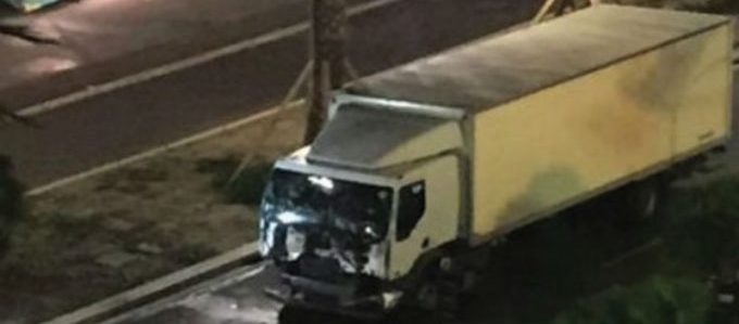 frança nice atentado ataque terrorista terrorismo caminhão atropela dia bastilha