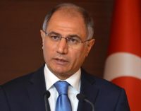 Ministro do Interior turco Efkan Ala renuncia