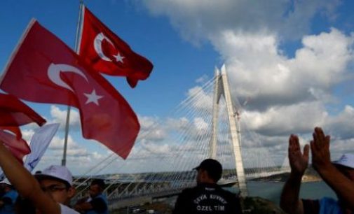 Terceira ponte de Istambul é aberta