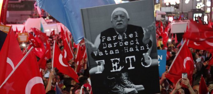 clérigo manifestação turquia feto fethullah gulen erdogan terrorismo golpe expurgo