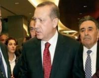 E-mail vazado mostra Dogan, magnata da mídia, se curvando a Erdogan