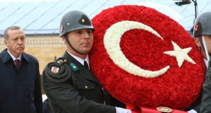 Turquia celebra o 93º ano da República em meio a preocupações com regime autocrático