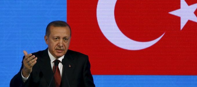 erdogan presidente turquia cumhuriyet jornal imprensa liberdade censura castelo ditadura expressão jornalismo