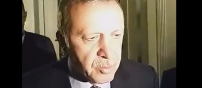 erdogan vídeo 15 julho noite dia golpe declaração periscope internet celular cnn turk trt anadolu