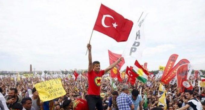 Nota da Executiva Nacional do PSOL em solidariedade aos companheiros do HDP Partido Democrático dos Povos  Turquia Nov 2016