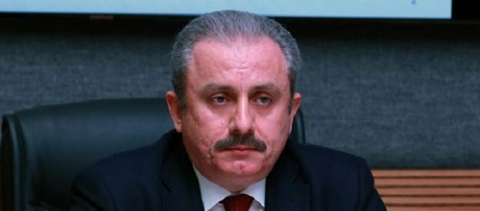 mustafa sentop turquia emenda constitucional deputado parlamento