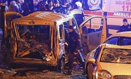 Carro cheio de explosivos vaga por Istambul por 12 horas antes da explosão