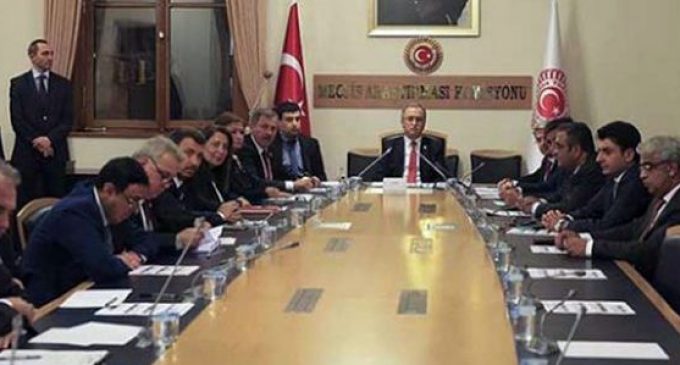 Erdogan para a comissão de investigação do golpe: Finalizem seu trabalho assim que possível
