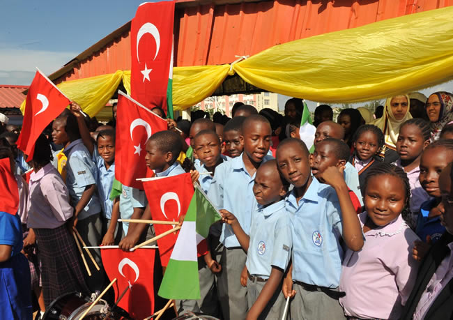nigéria turca escola abuja nigéria áfrica hizmet gulen turquia turca erdogan golpe expurgo escolas fechar alunos