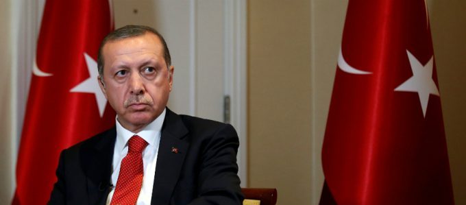 Turquia Erdogan Constituição Democracia Autocracia Parlamentar Presidente
