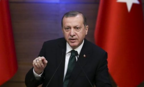 Erdogan diz que liberdades foram ganhas através de projetos de infraestrutura