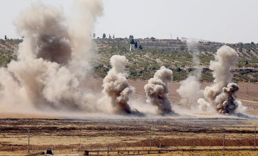 95 foguetes disparados da Síria atingem Kilis em 2016 levando a 25 mortes