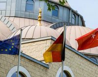 Polícia alemã invade apartamentos de 4 imãs turcos suspeitos de espionagem