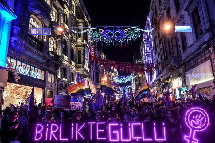 dia interncional das mulheres istambul turquia marcha manifestação universidade bilgi avenida istiklal Dia Internacional das Mulheres em Istambul na Turquia
