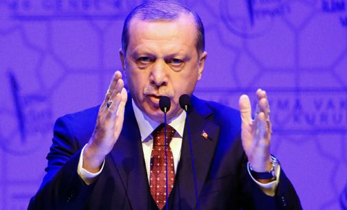 Erdogan promete “primavera” política na Turquia