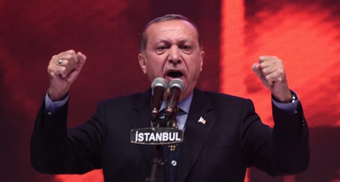 Erdogan ataca o Ocidente: “Alguns não esqueceram a dor de perder Istambul” 