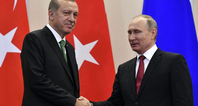Putin viaja à Turquia para reforçar cooperação sobre energia e Síria