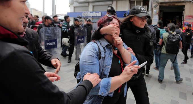 Turquia sufoca protestos de Primeiro de Maio