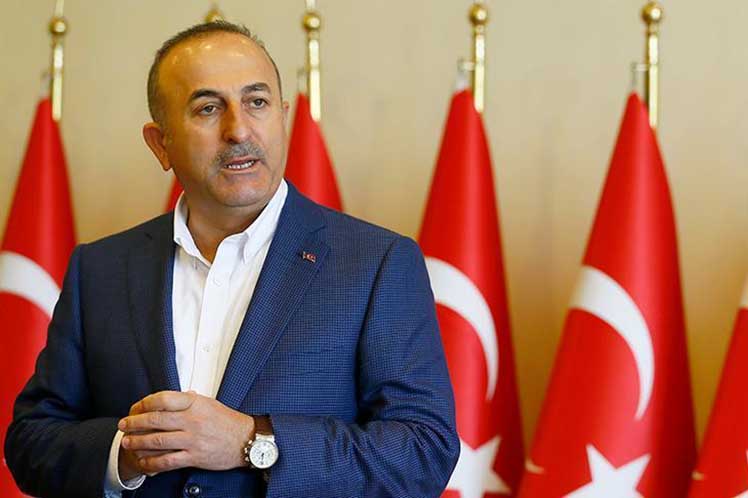 Mevlut Cavusoglu ministro relações assuntos exteriores turco turquia chipre diálogo reunificação