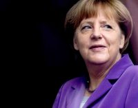 Angela Merkel pede cortes na assistência financeira da UE à Turquia