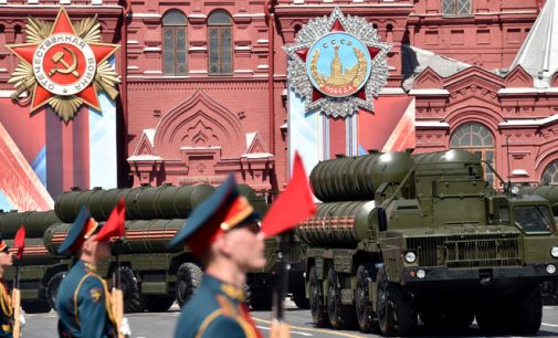Rússia deve estender empréstimo à Turquia para financiar parcialmente o sistema de defesa antimísseis