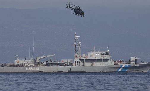 Capitão turco diz que guarda costeira grega disparou contra cargueiro