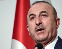 Ministro Cavusoglu: Referendo do Governo Regional do Curdistão pode desencadear guerra civil