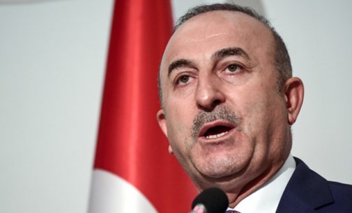 Ministro Cavusoglu: Referendo do Governo Regional do Curdistão pode desencadear guerra civil