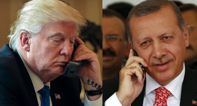 Erdogan diz que Trump ligou para pedir desculpas pelos guardas turcos