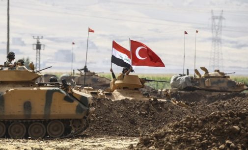 Forças turcas e iraquianas iniciam treinamento conjunto no meio da crise do referendo