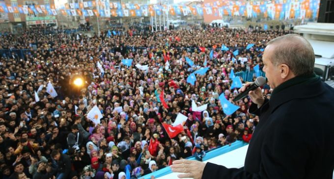 Erdogan exorta governo a não permitir que empresários transfiram bens para fora da Turquia
