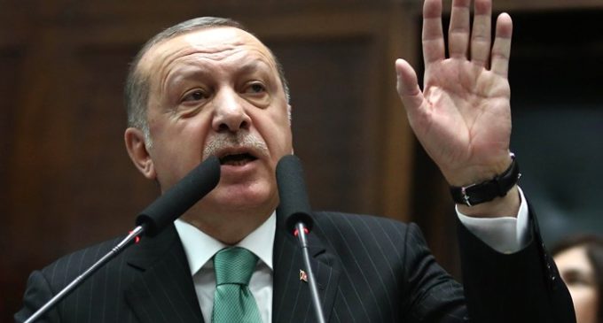 Erdogan ameaça qualquer agressão dos EUA em Manbij com ‘ tapa otomano ’