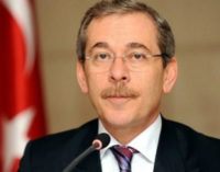 Co-fundador do AKP indiciado sob acusações de insultar Erdogan