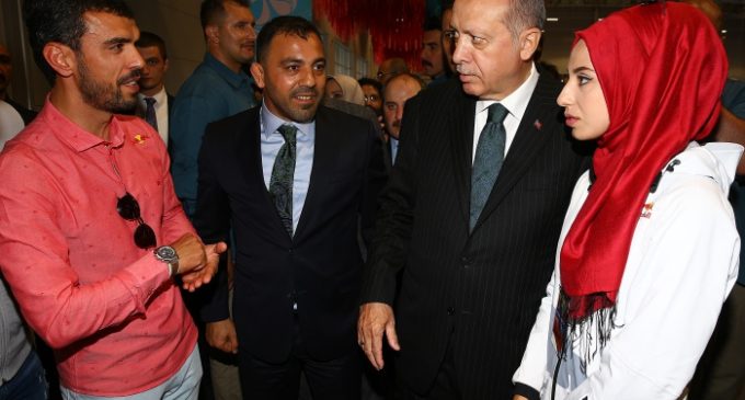 Piloto campeão mundial Kenan Sofuoglu deve se aposentar por ordem de Erdoğan