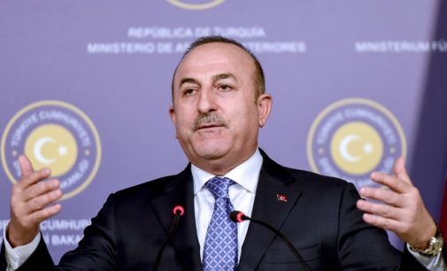 Ministro turco ameaça ação se ONU não acabar com PKK em Makhmur no Iraque